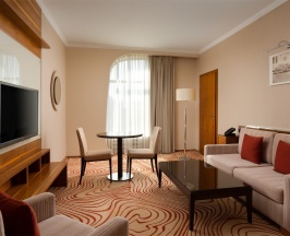Бизнес Люкс с 1 кроватью «King size» с панорамным видом на театр в Grand Autograph Hotel Novosibirsk
