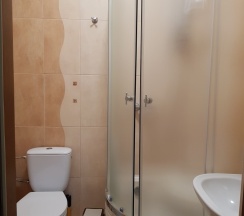 Улучшенный четырёхместный номер  с балконом в Maziiz hotel Zelenogradsk