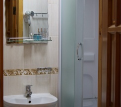 Стандарт двухместный с двуспальной кроватью в Барс