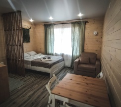 Стандартный трехместный номер в GreenVille