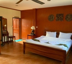 Коттедж с 2 комнатами в Avila Resort