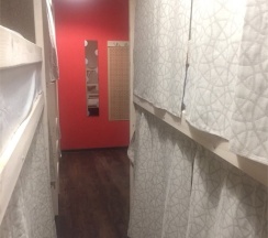 Кровать в 6-ти местном номере в Ягель
