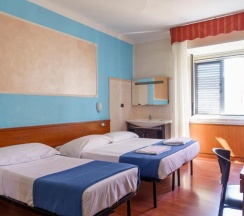 Трёхместный номер Standard в Hotel America
