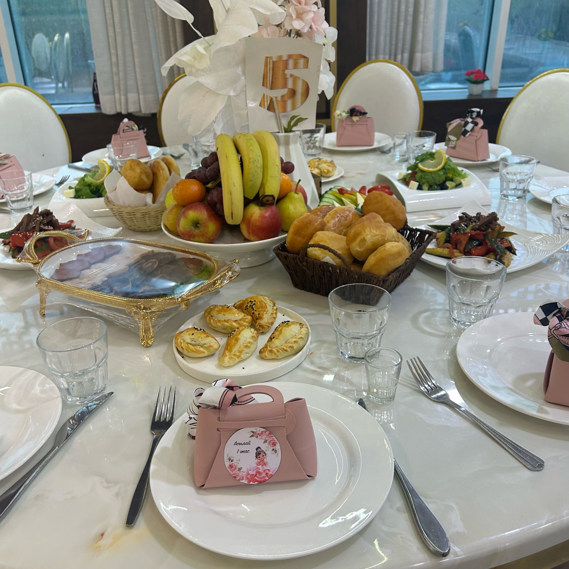 Қарындашпен секс эскиздері