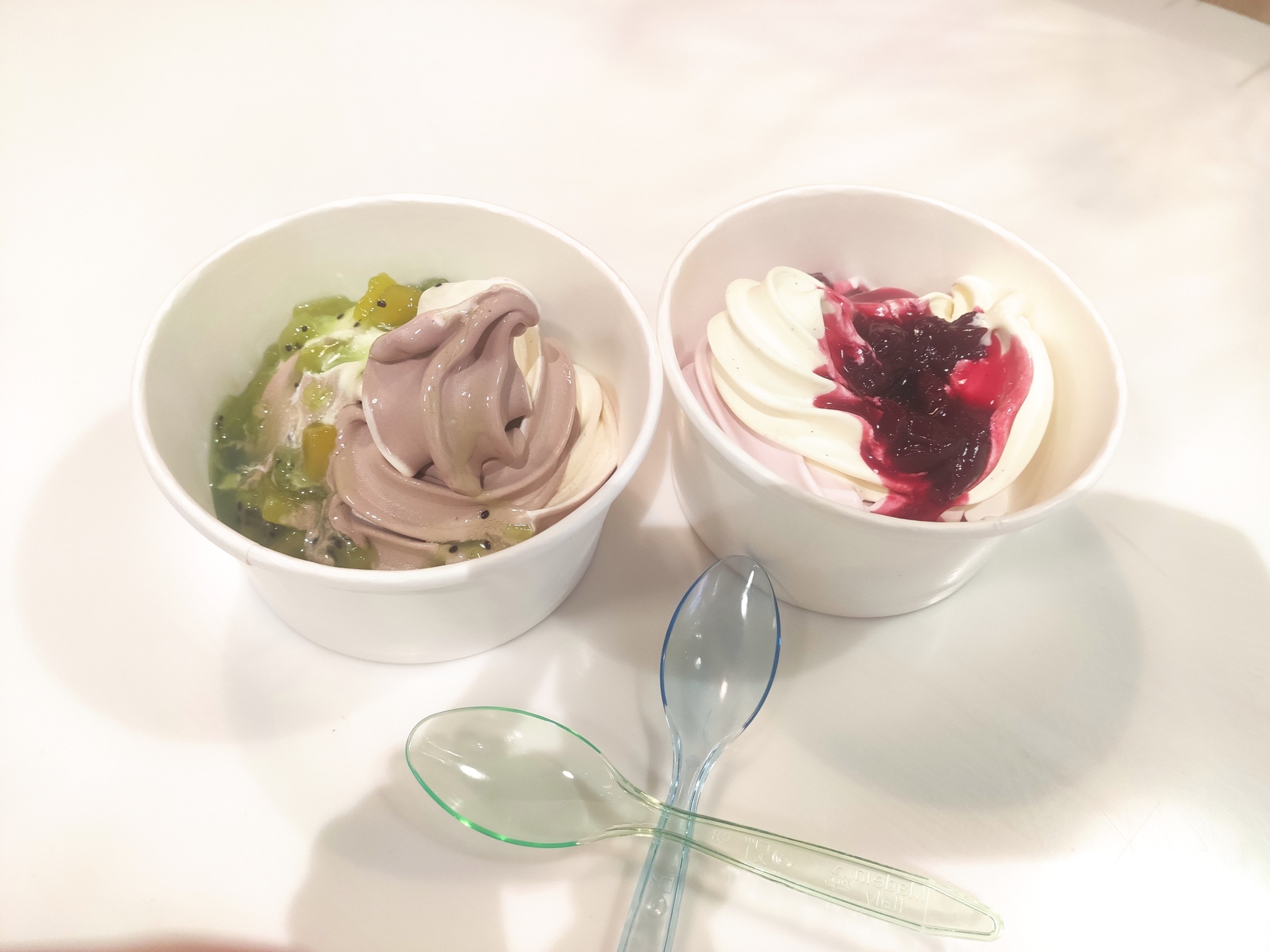 Yogurtissimo, кафе мягкого мороженого, ТЦ 