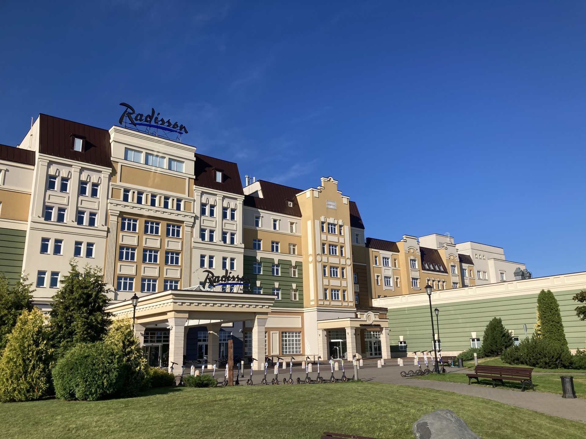 Radisson Resort Zavidovo, отель, Тверской бульвар, 2, д. Вараксино — 2ГИС