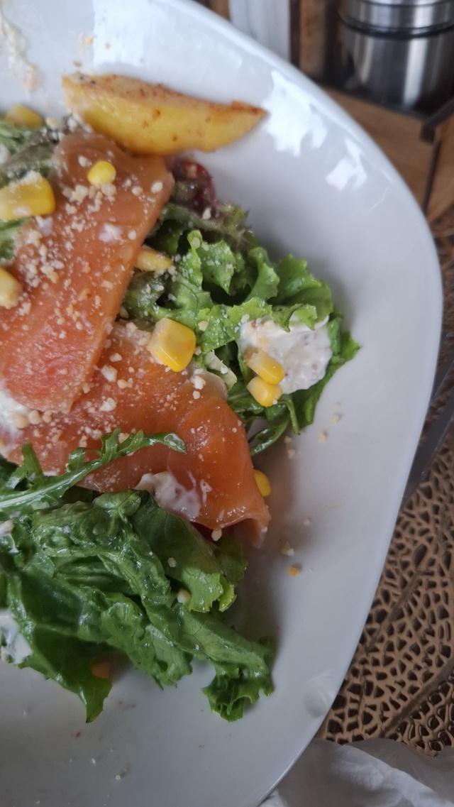 Жалаңаш қыздардың керемет суреттері Хиджаб киген қызды сиқыған