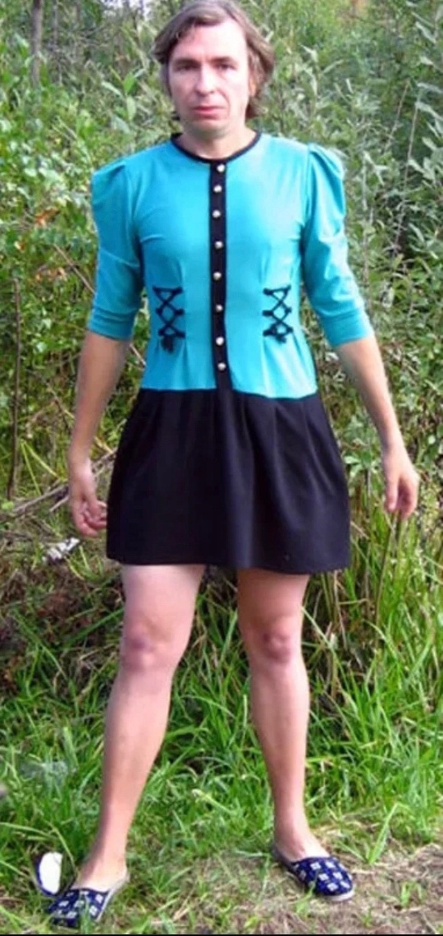 Мальчик в девчачьем платье. Мужчина в юбке. Колготки с шортами для мужчин. Мальчик в платье. Переодели в женское платье.