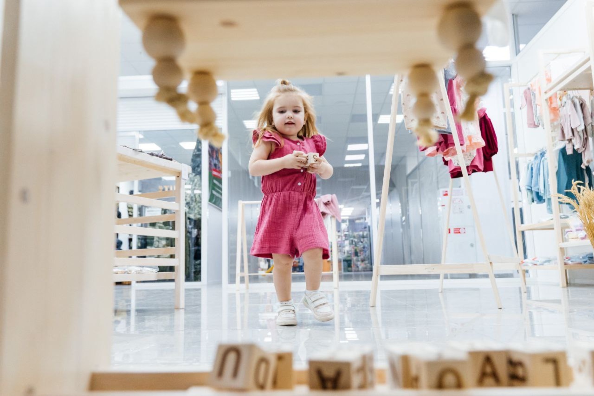 Славянский, торговый комплекс, Новосибирская улица, 7, Красноярск — 2ГИС