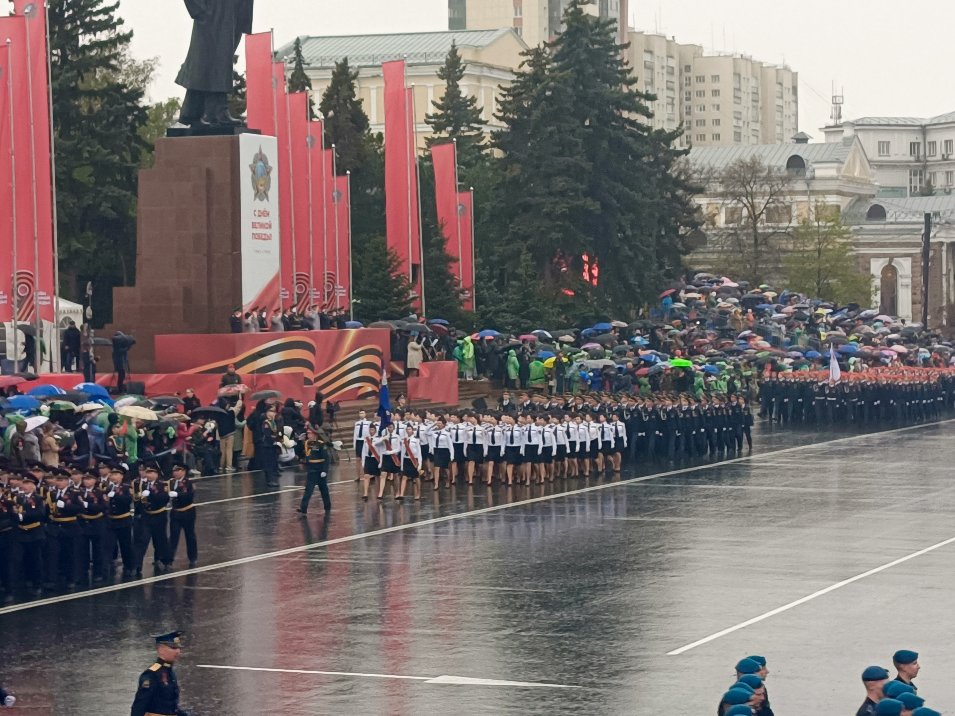 Челябинск, Площадь Революции — 2ГИС