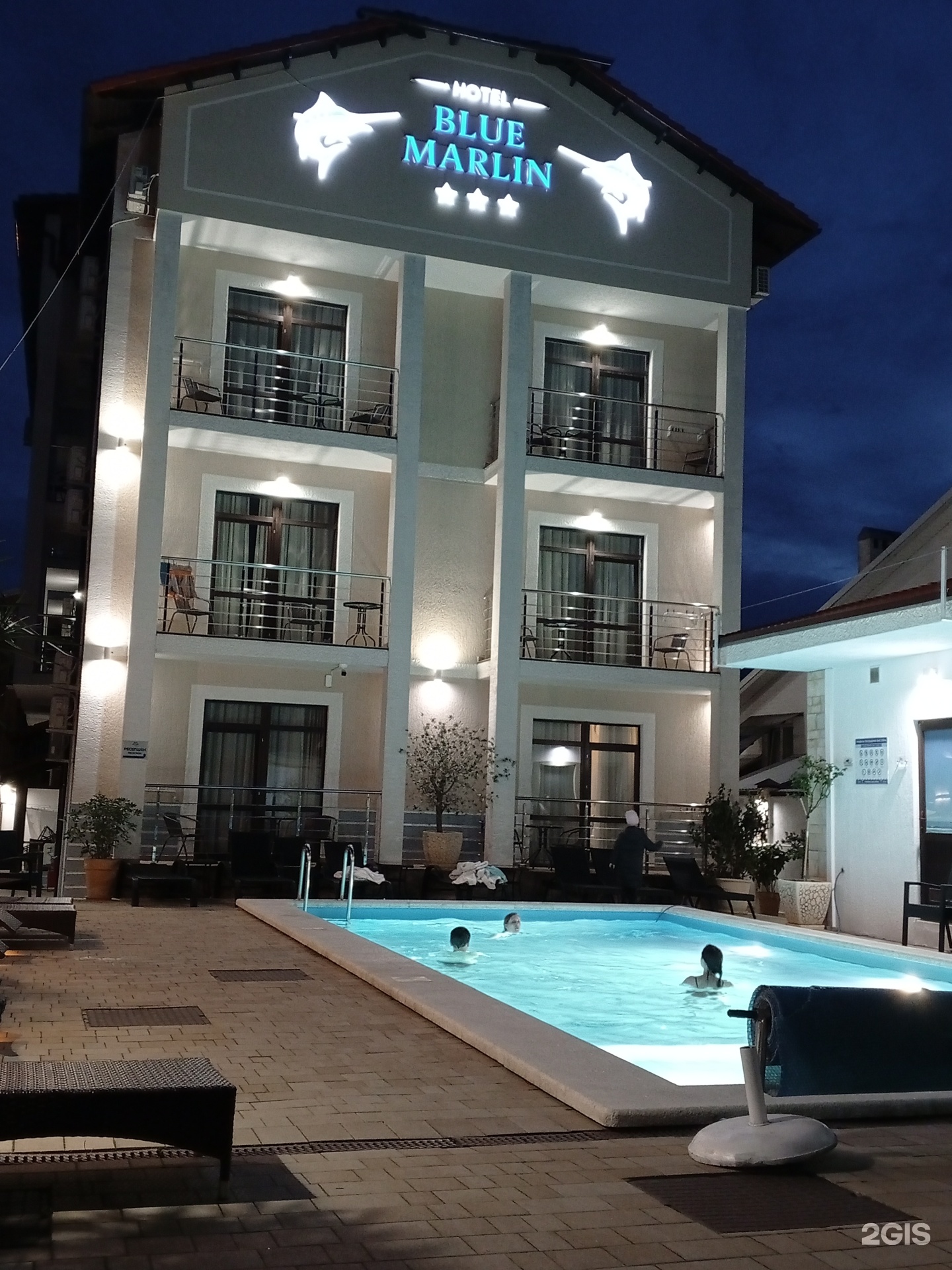 Blue Marlin Hotel, гостиница, Октябрьская, 20, Геленджик — 2ГИС