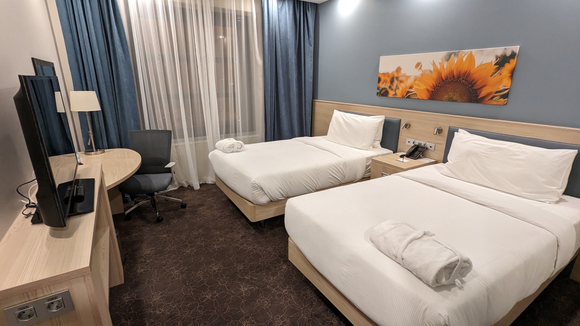 Hampton by hilton Krasnodar, гостиница, улица Красная, 25/2 ст1, Краснодар  — 2ГИС