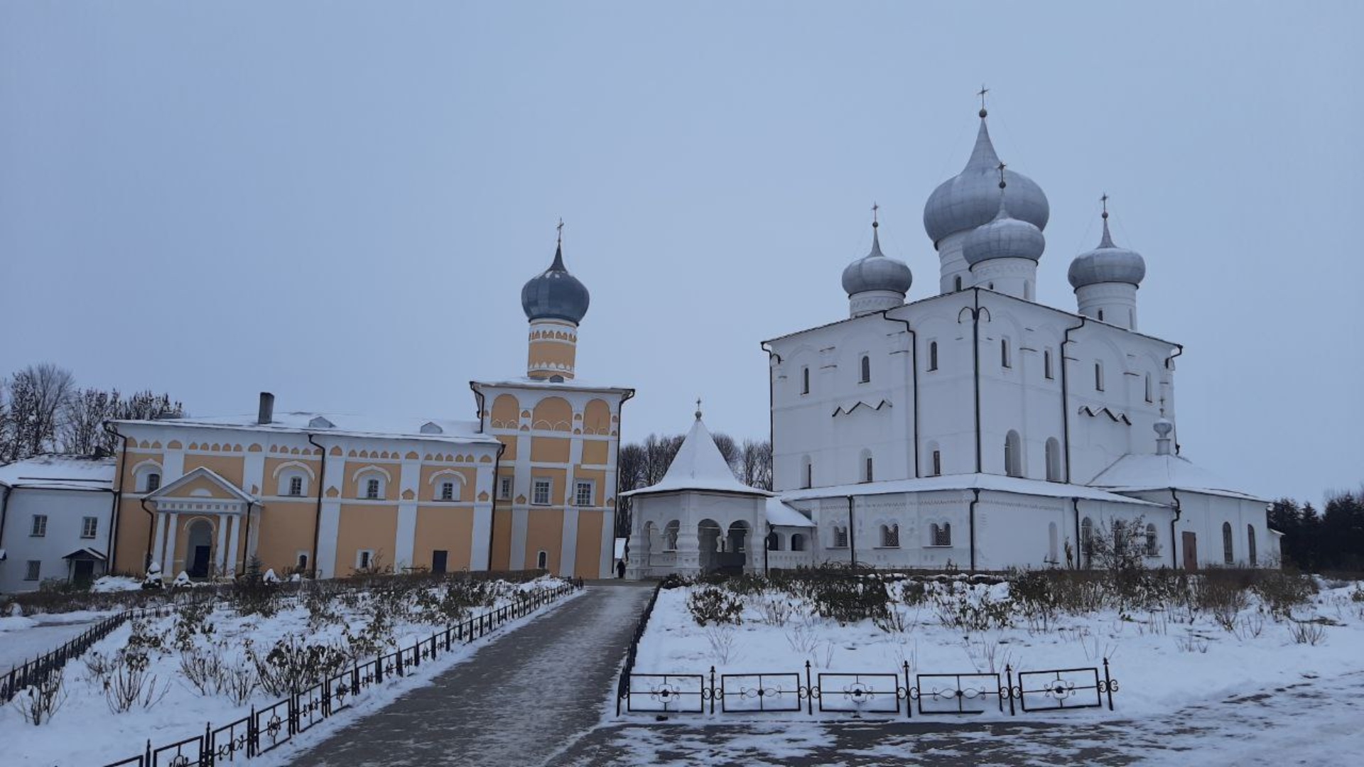 Варлаамо-Хутынский женский монастырь, Хутынский монастырь, Монастырская,  60, д. Хутынь — 2ГИС