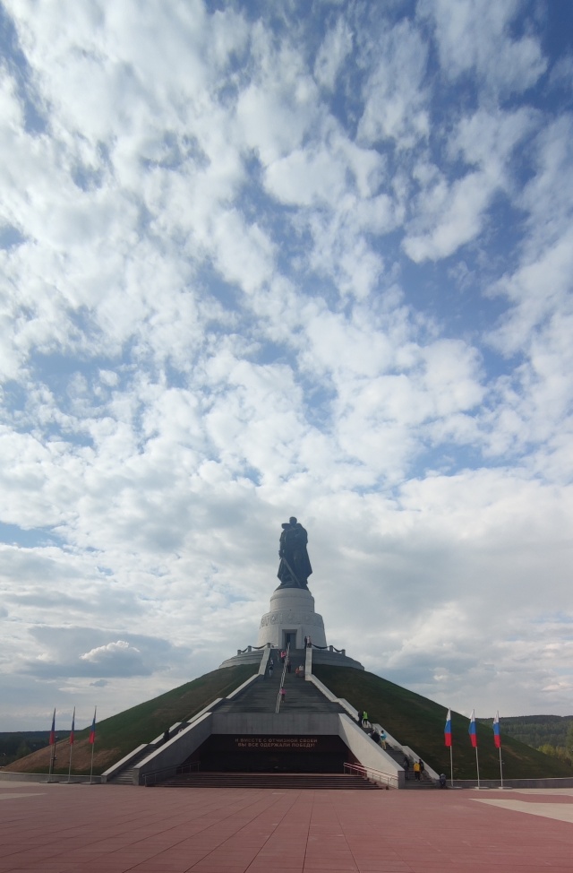 Кемерово мемориал воину освободителю фото