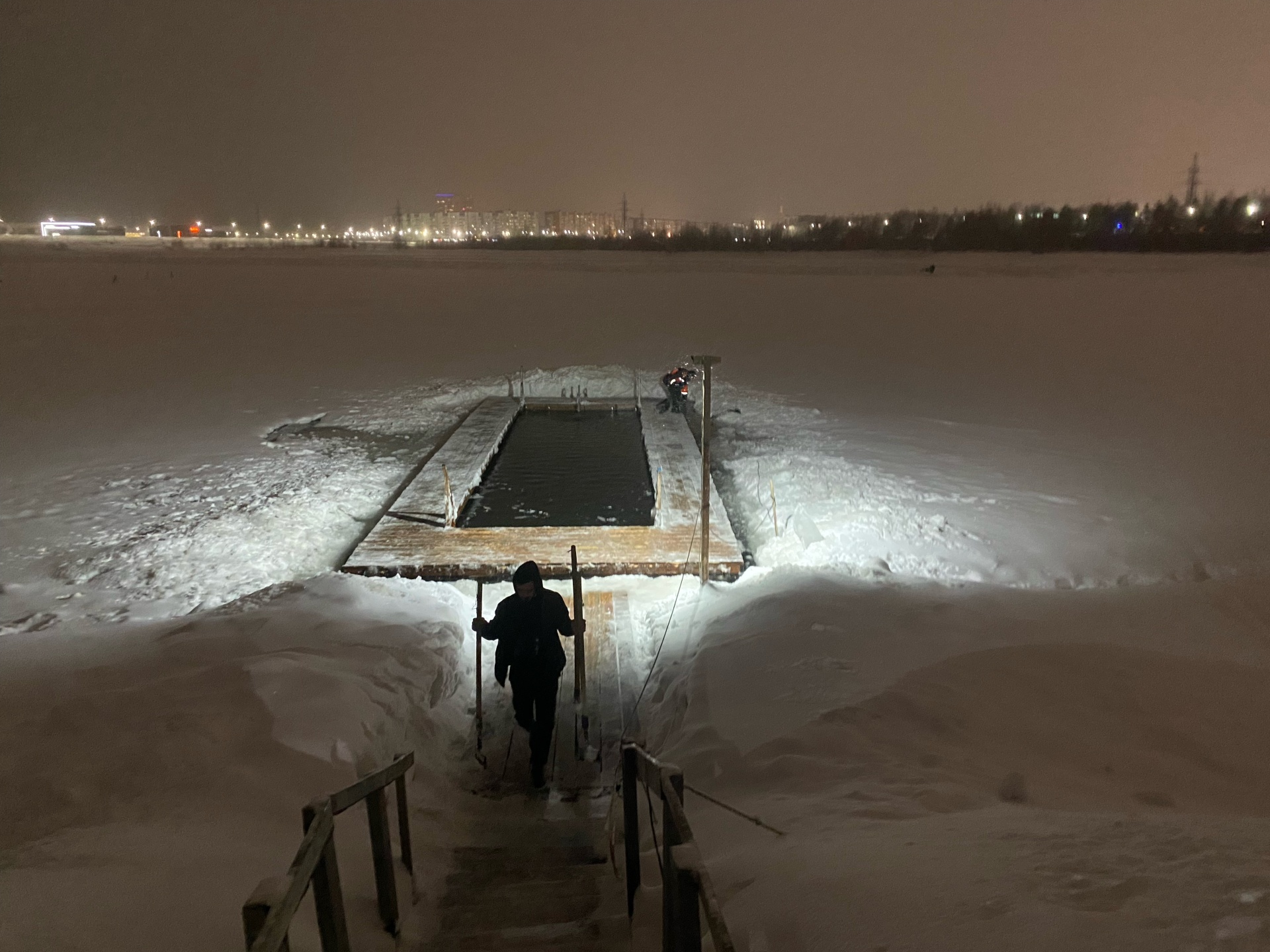 Айсберг, центр здоровья и моржевания, Югорский тракт, 82, Сургут — 2ГИС