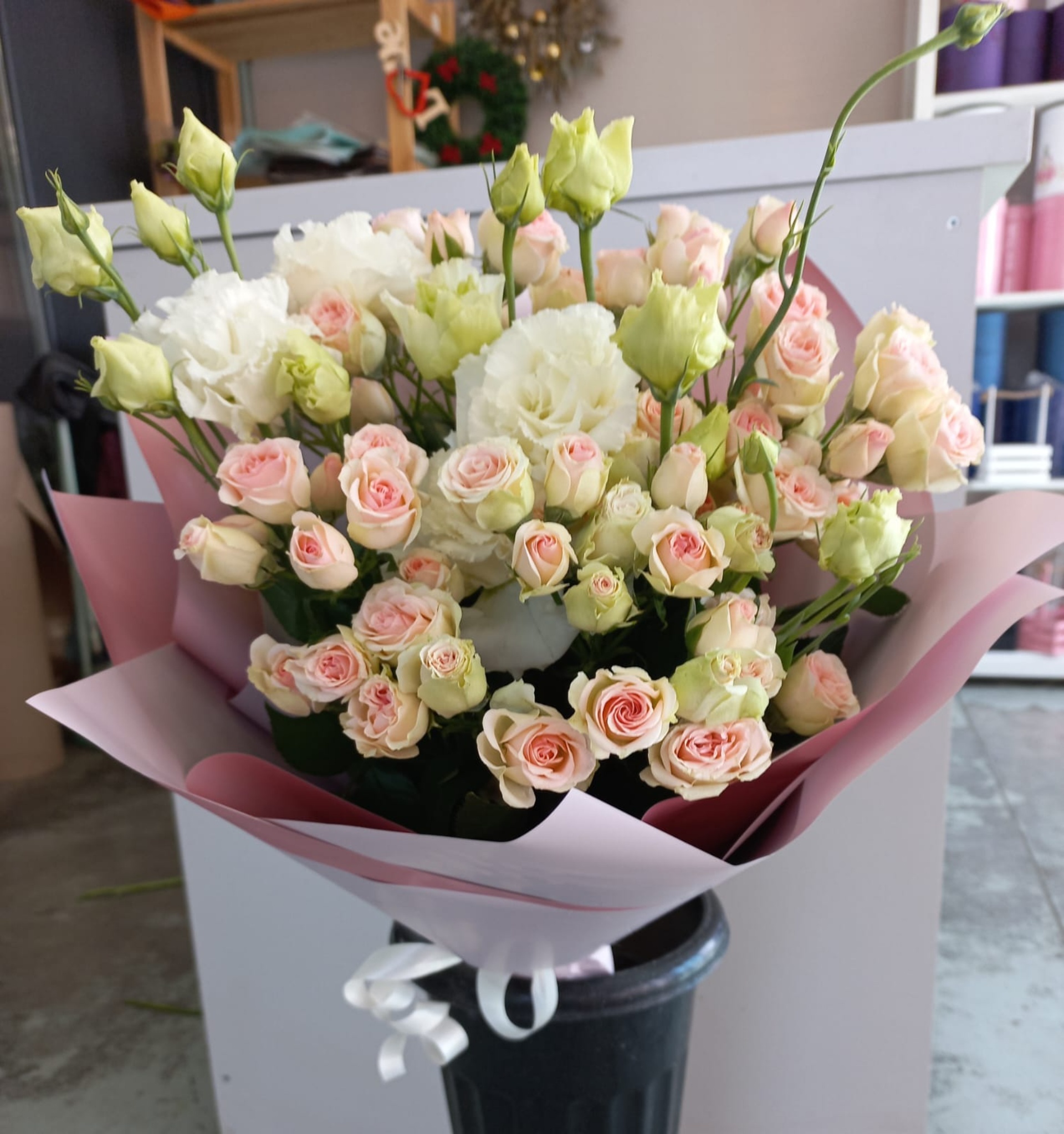 Доставка цветов красноярск бонжур цветы мыльные для букетов купить оптом