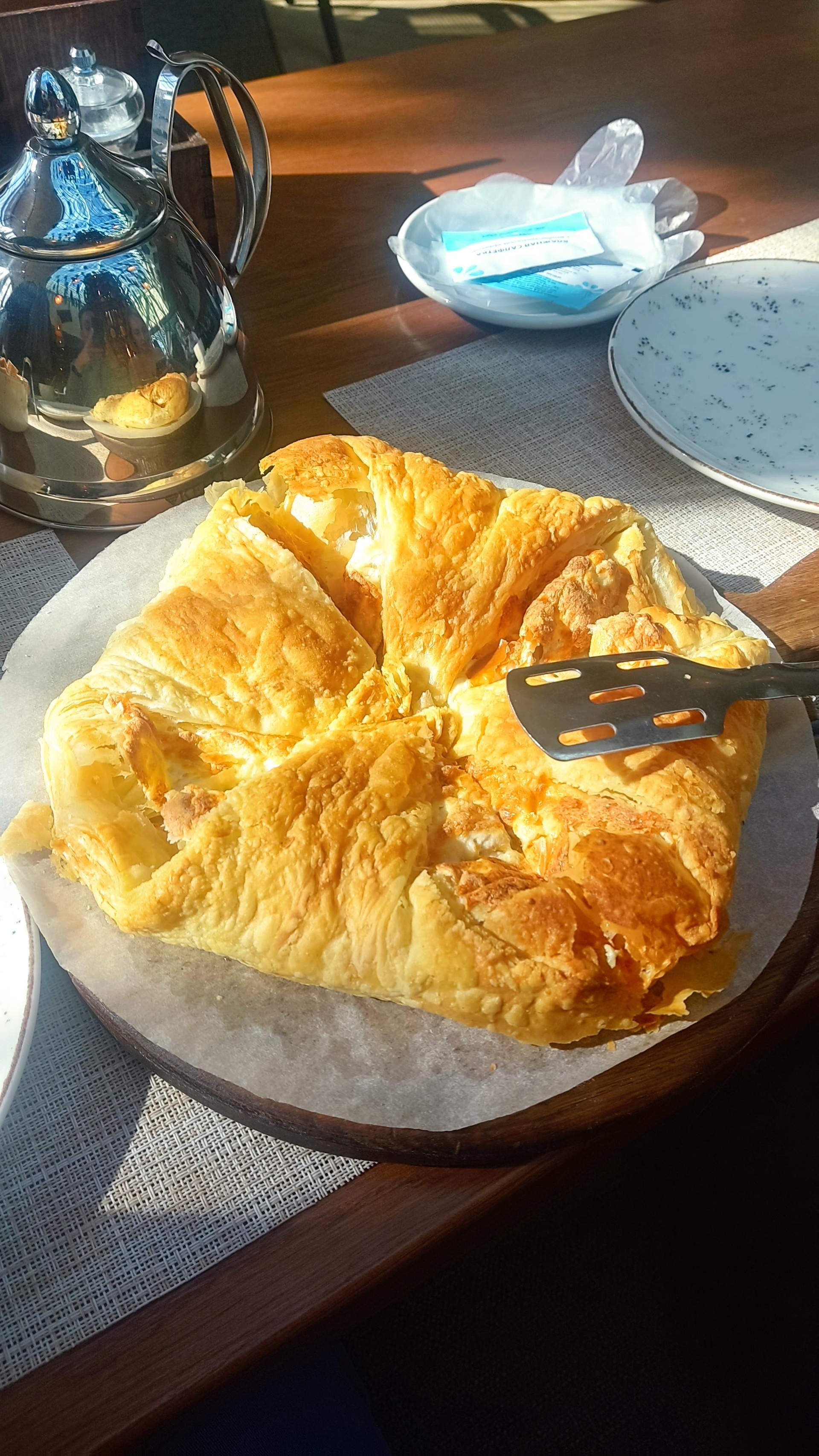 Гамарджоба, ресторан грузинской кухни, ТРЦ Триумф Молл, им. Зарубина В.С.  улица, 167, Саратов — 2ГИС