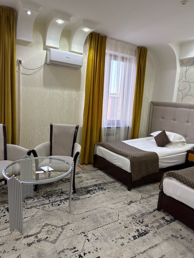 Секс машинасына байланған қыз