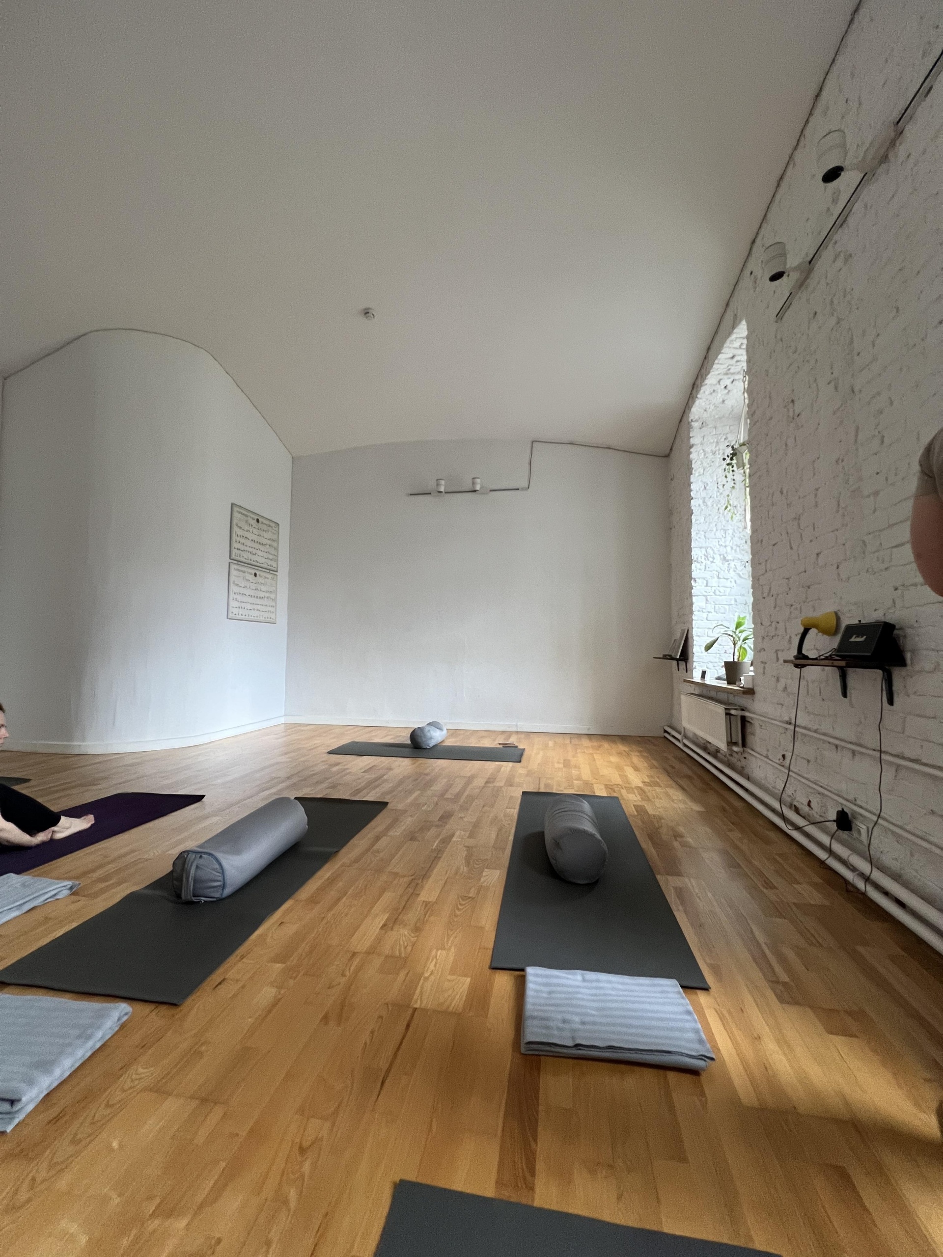 Yoga Space, студия йоги, улица Большая Дмитровка, 34 ст4, Москва — 2ГИС