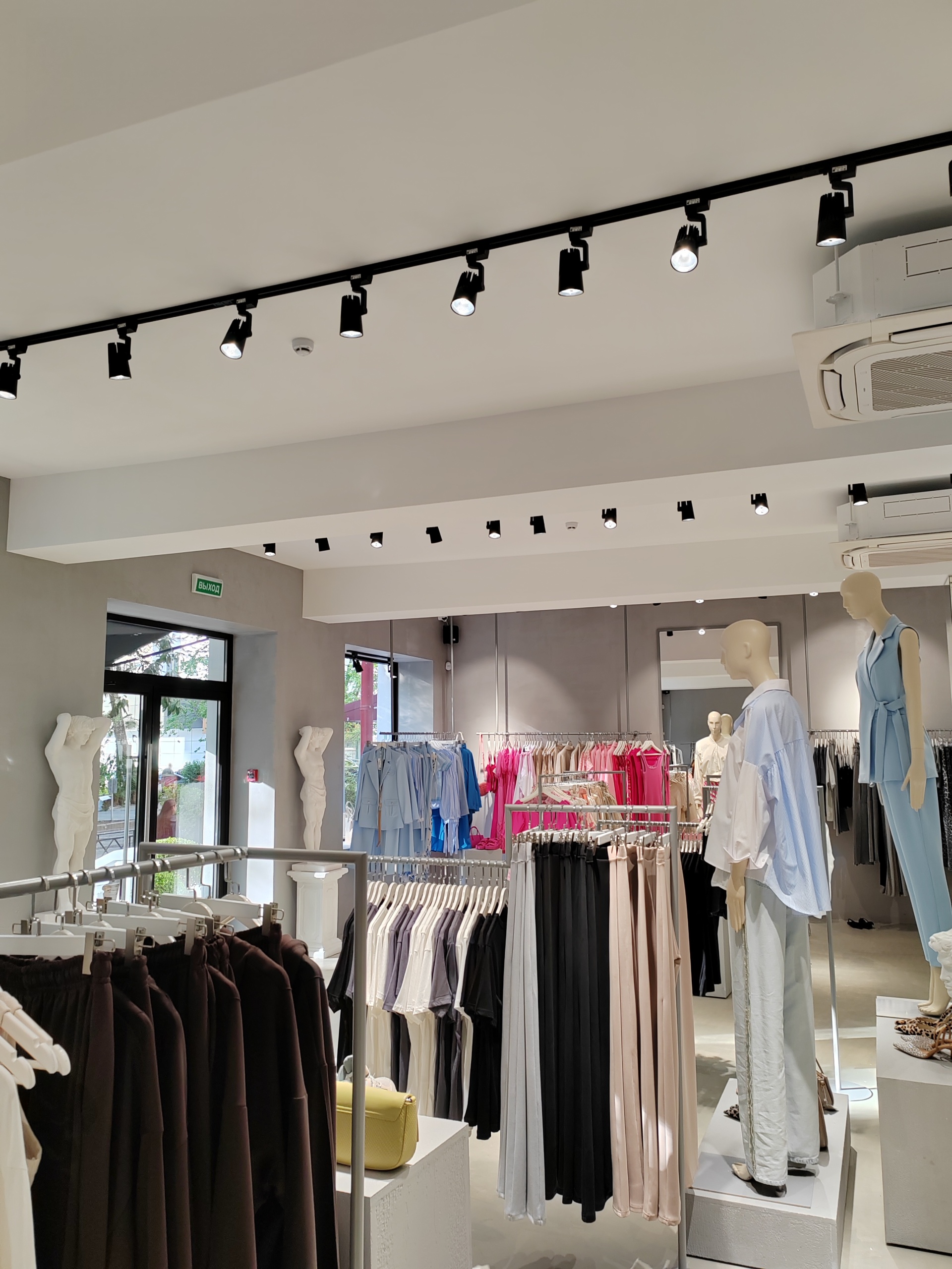 Trend shop, магазин женской одежды, Роз, 54, Сочи — 2ГИС