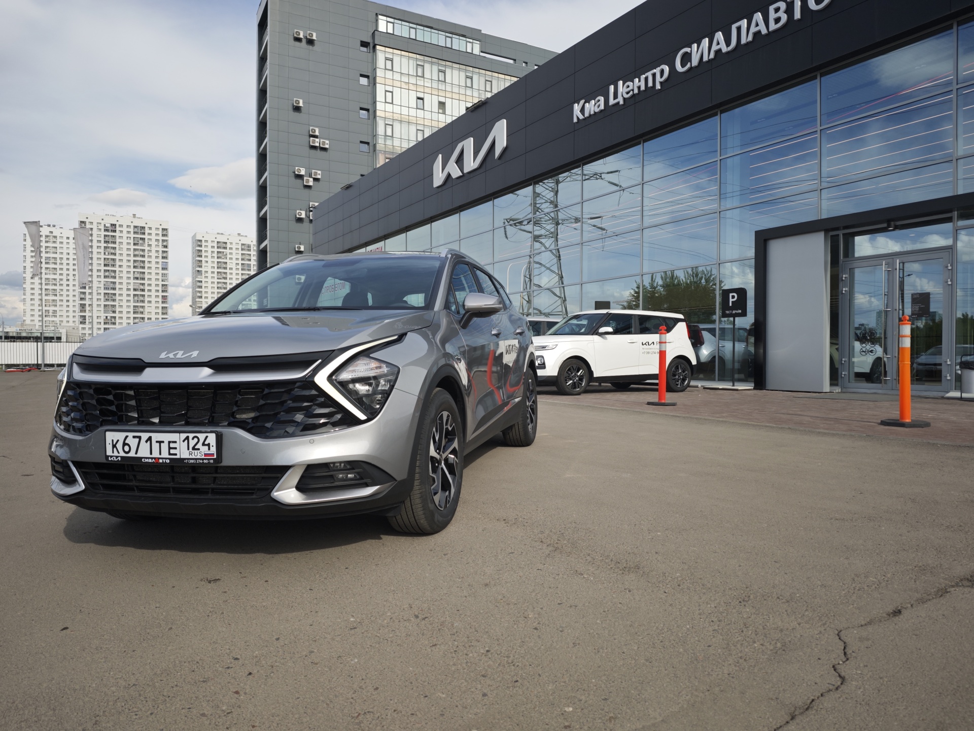 Kia Flex, сервис аренды автомобилей, улица Пограничников, 101, Красноярск —  2ГИС