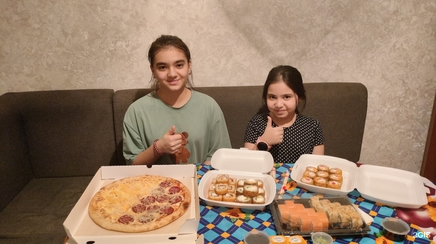 Royal Pizza&sushi, улица 60 лет Октября, 27, Нижневартовск — 2ГИС