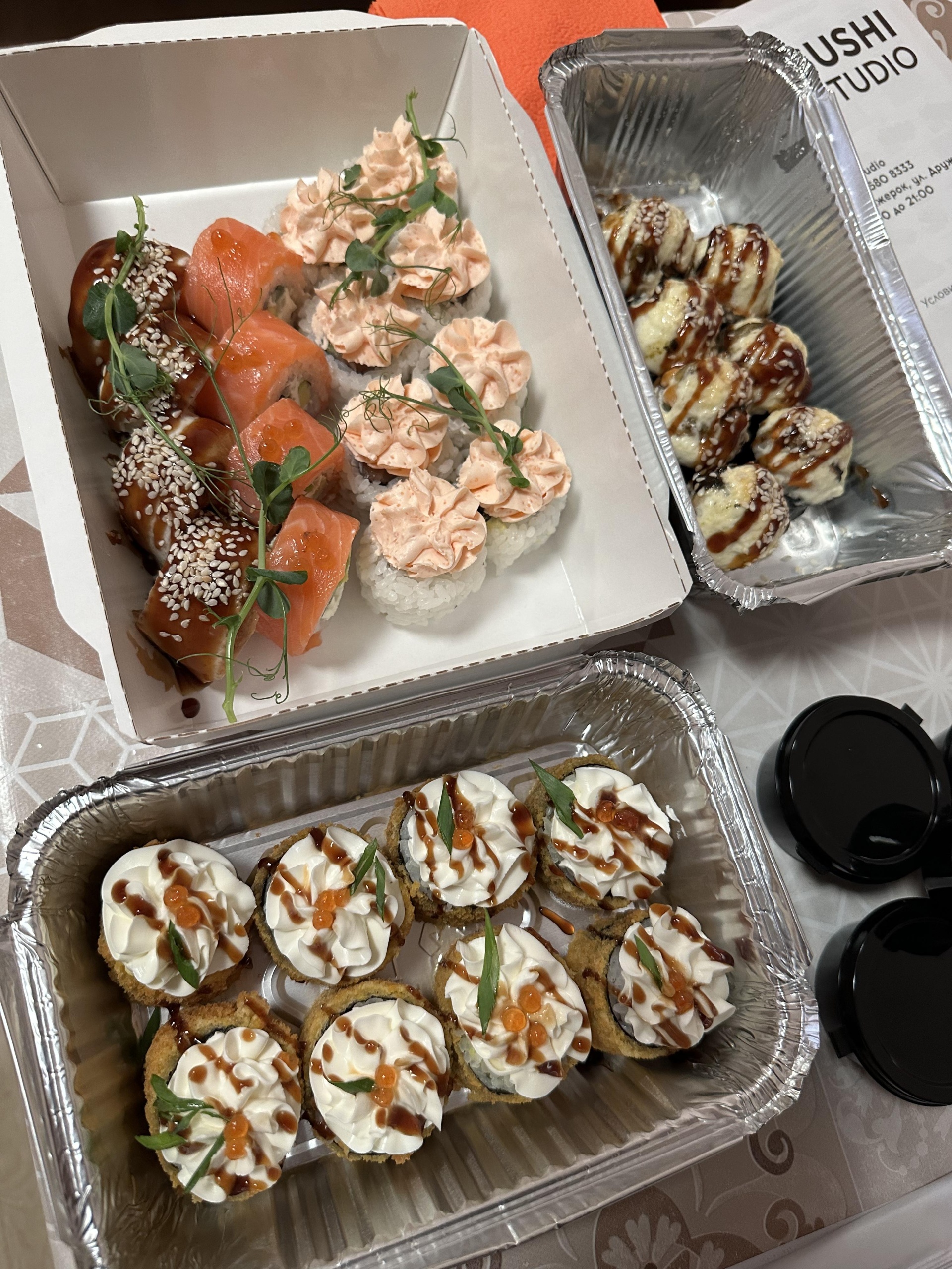 Sushi Studio, служба доставки, улица Дружбы, 2г, с. Манжерок — 2ГИС