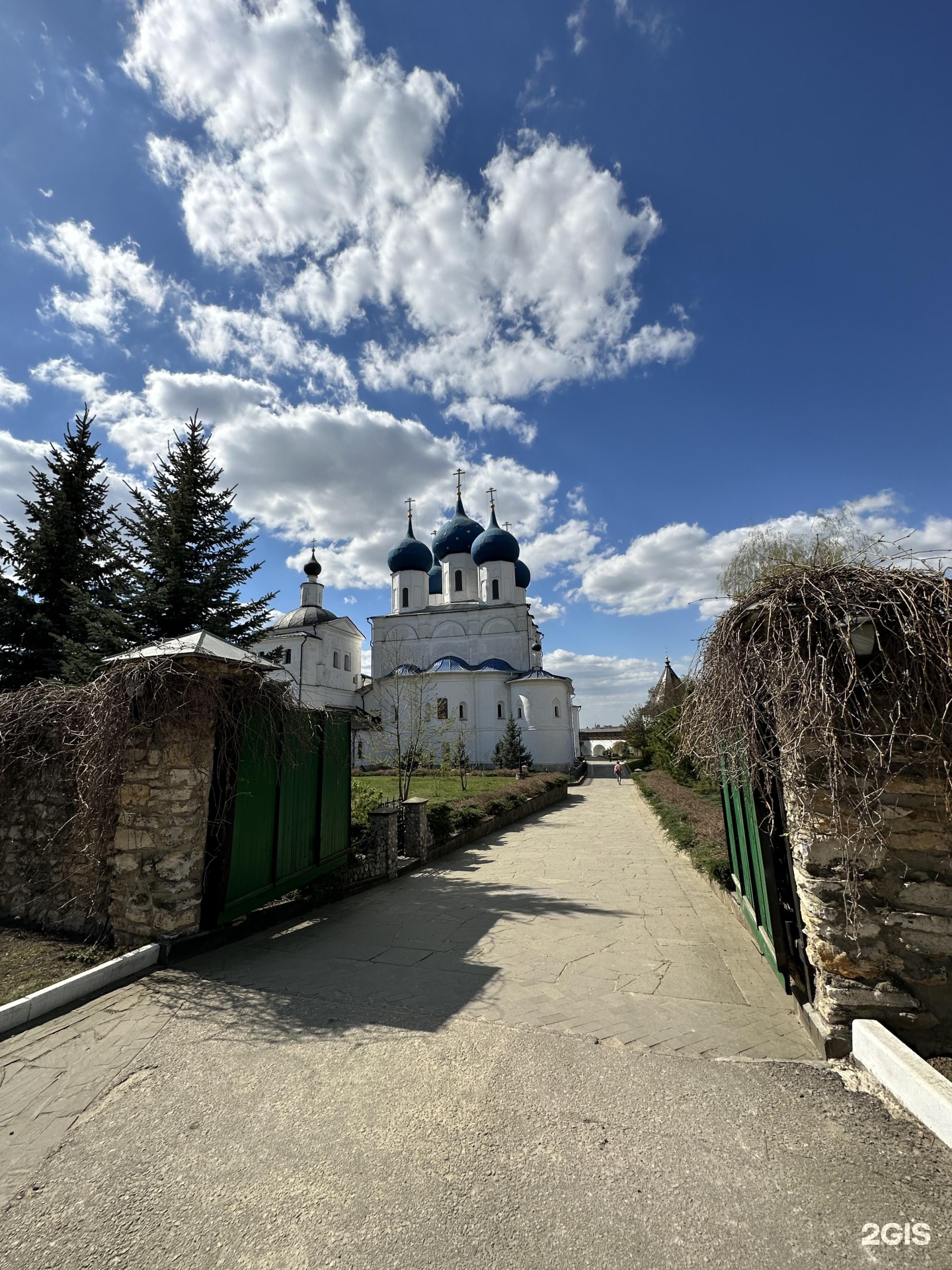 Высоцкий Мужской Монастырь, г. Серпухов, Высоцкий ставропигиальный монастырь,  Калужская улица, 5/3, Серпухов — 2ГИС