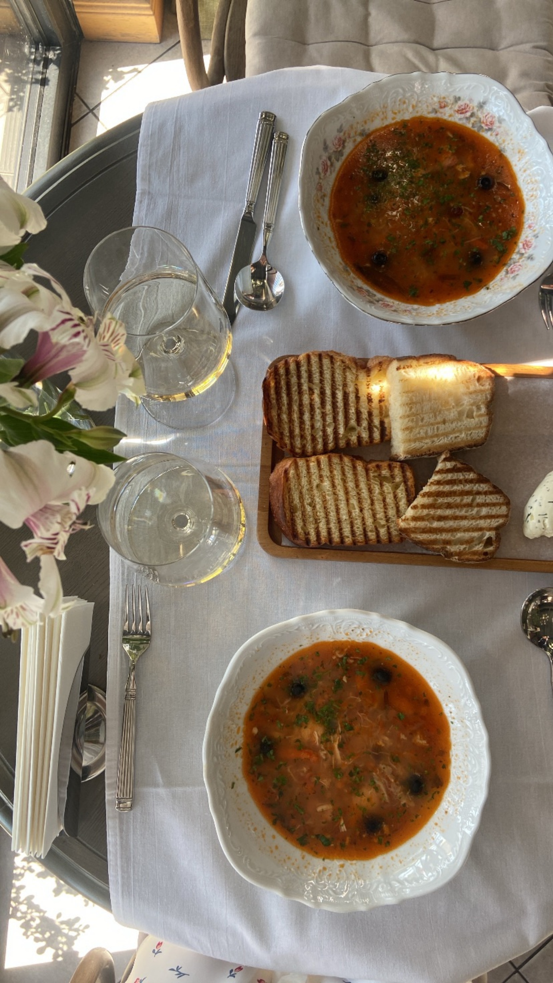 Мадам Буше, ресторан домашней французской кухни, Рыбная деревня,  Октябрьская, 2а, Калининград — 2ГИС