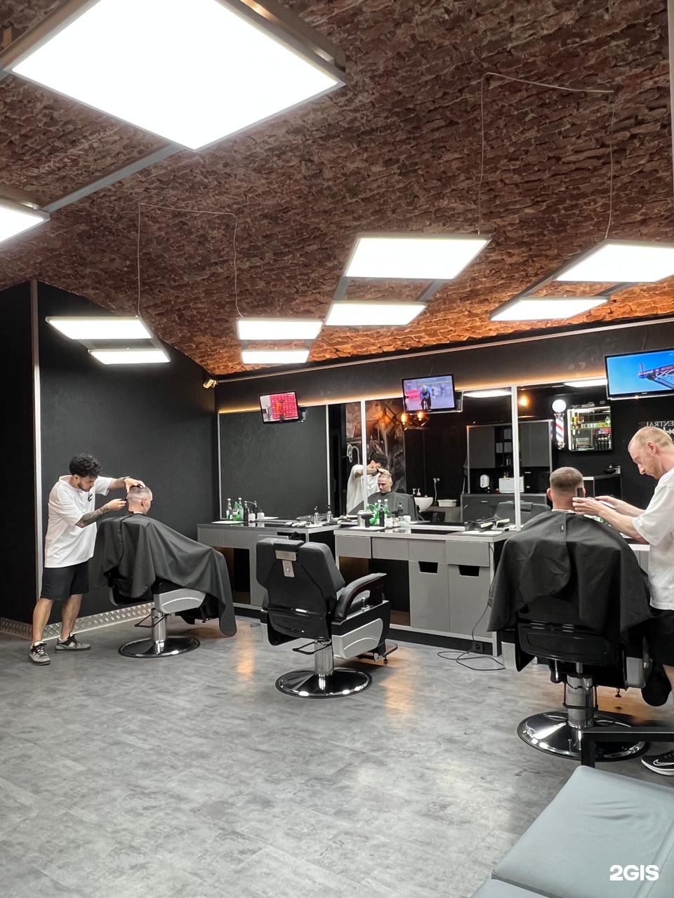 Central Barbershop, мужская парикмахерская, Большая Конюшенная улица, 1,  Санкт-Петербург — 2ГИС