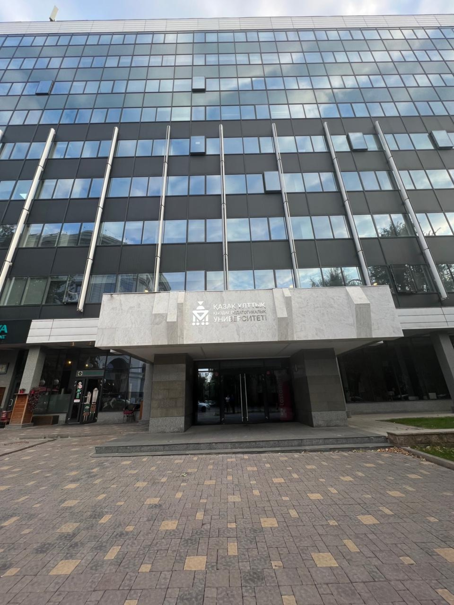 Порно барлығы бір есекте Одесса жезөкшелері туралы пікірлер