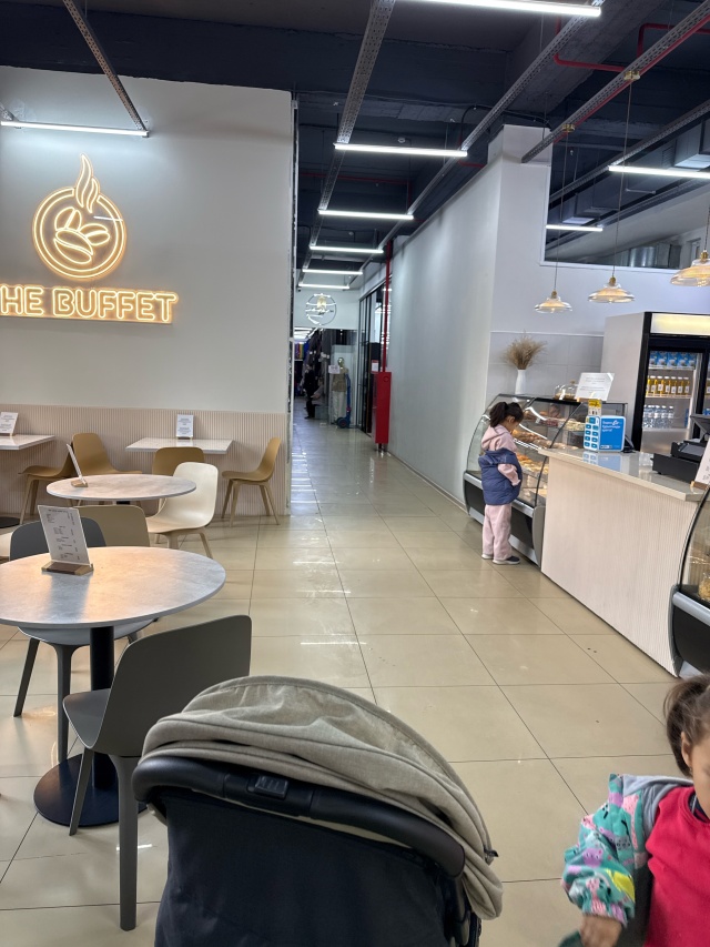 Әдемі жұлқыған қыздар (фото)