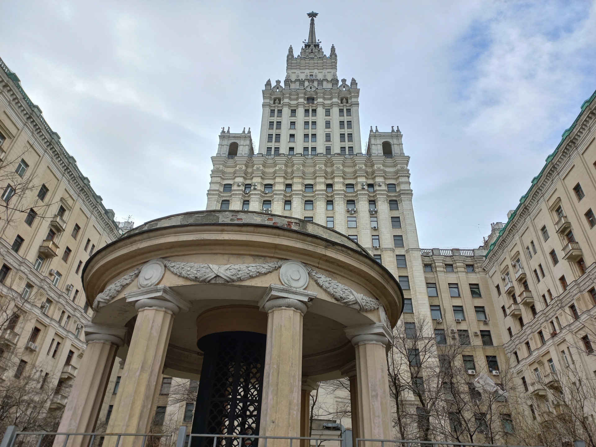 Садовая-Спасская улица, 21/1 в Москве: обслуживающие организации — 2ГИС