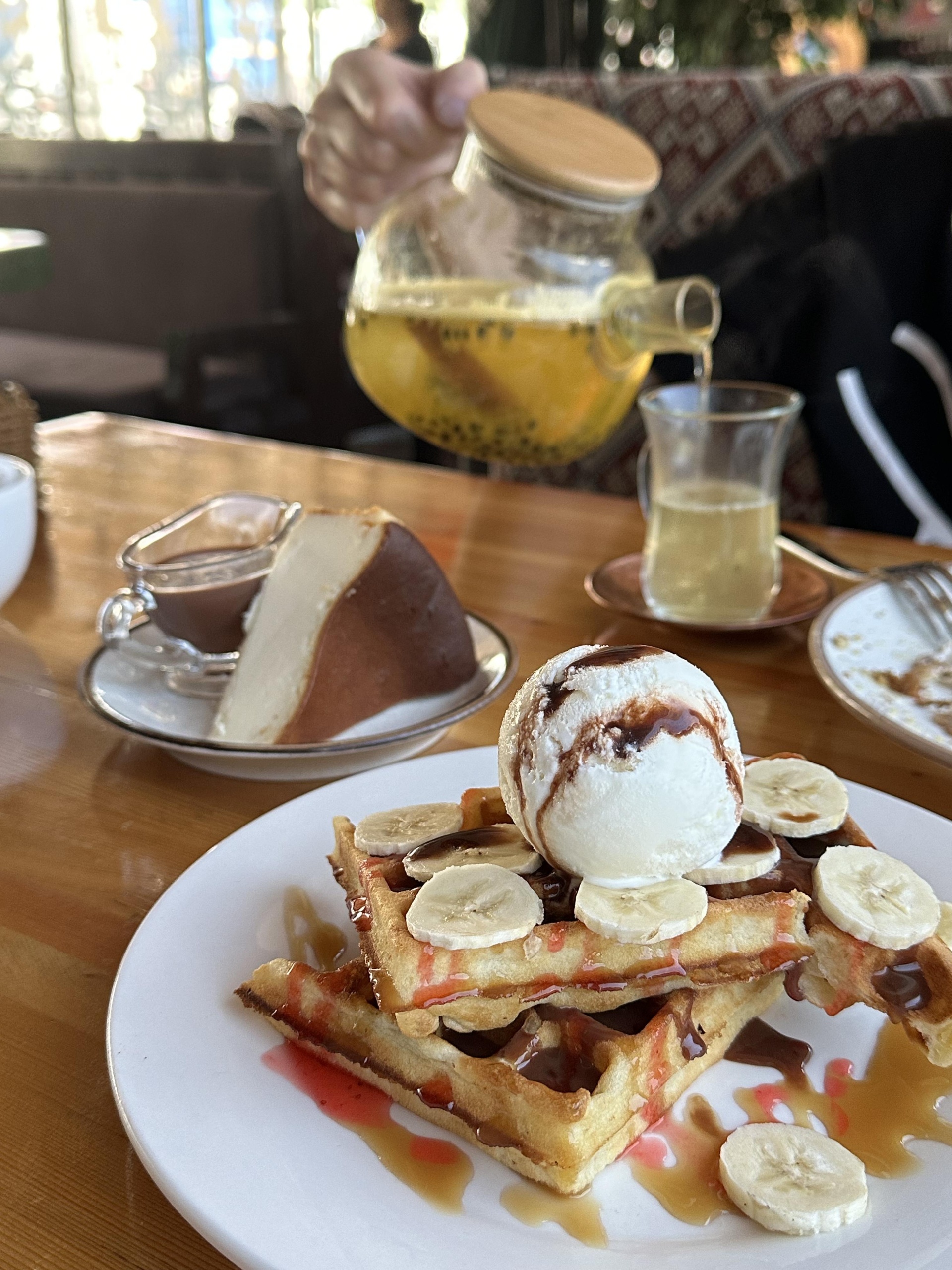 Iskender, кафе, Парк «Ак-гёль», проспект Петра Первого, 94а, Махачкала —  2ГИС