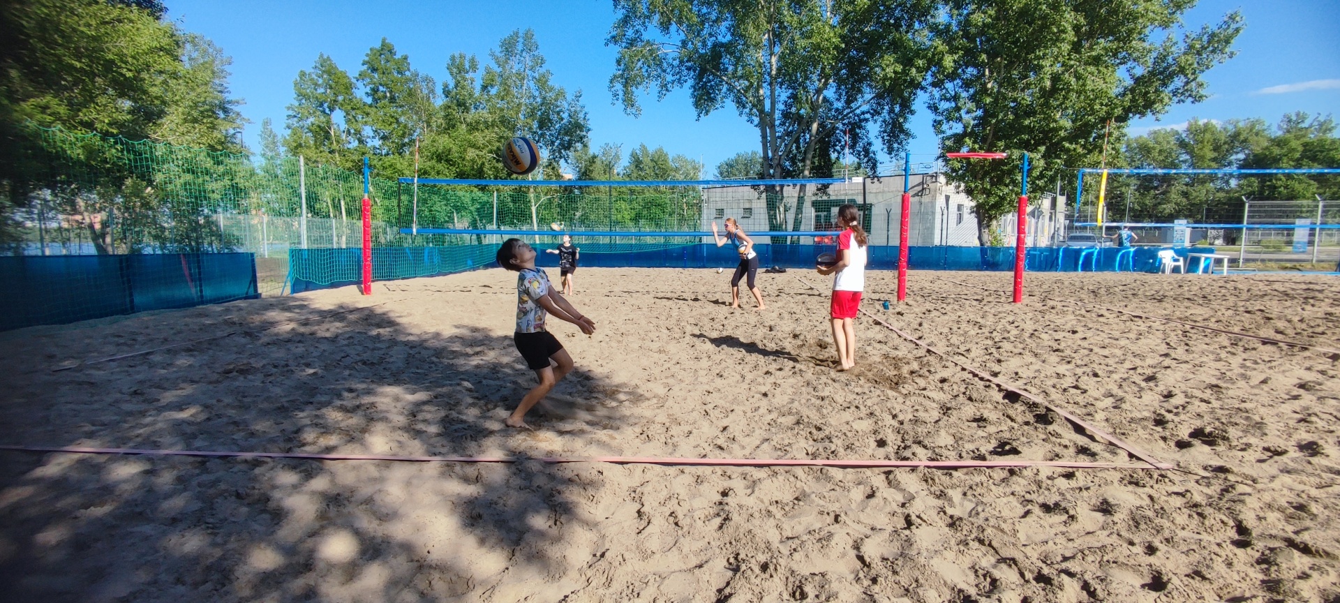 KrasVolley Team, любительская школа волейбола, Остров Отдыха, остров  Отдыха, 15д, Красноярск — 2ГИС