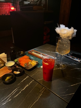 Порнографиялық жалған әншілердің суреттері