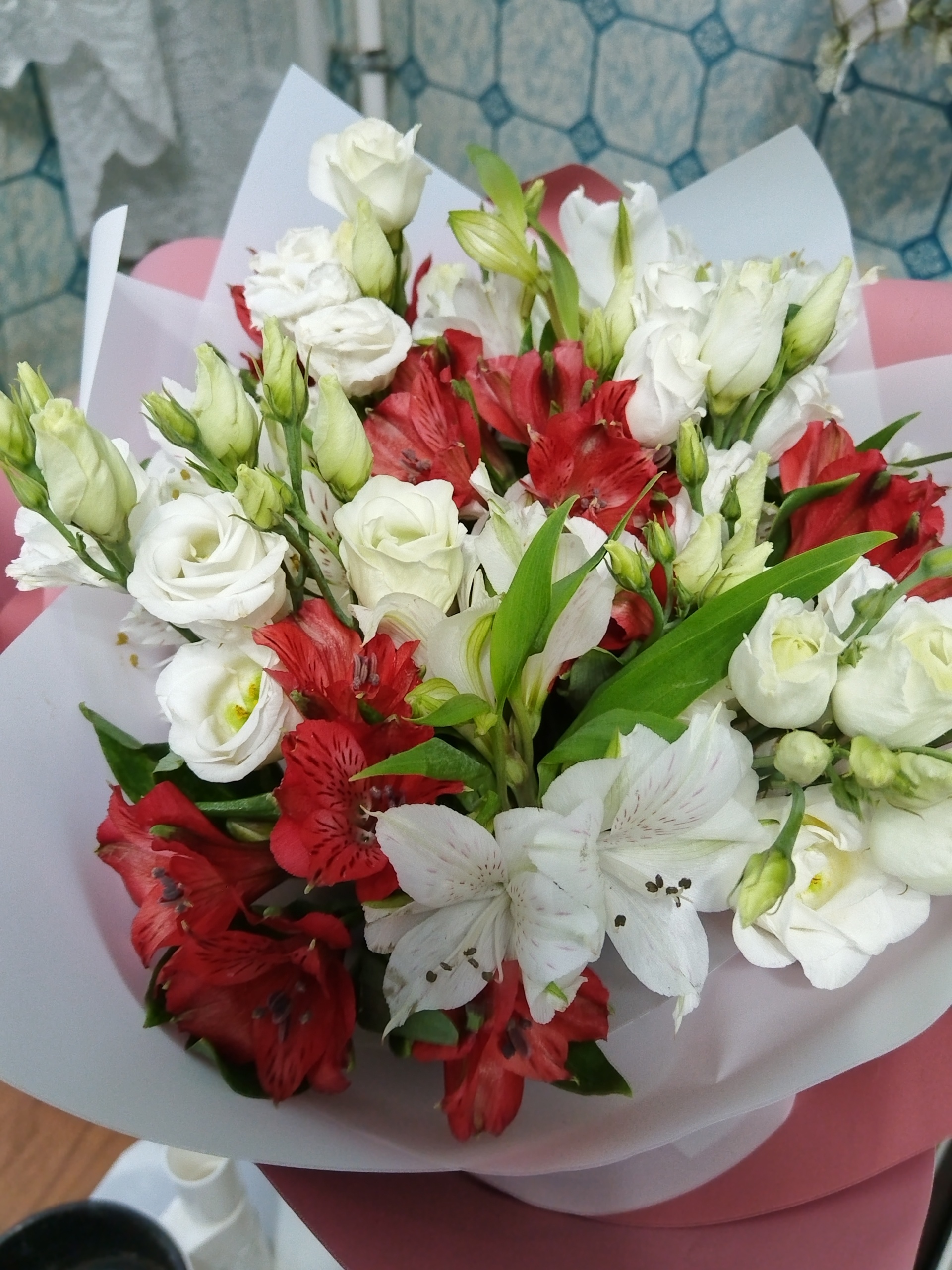 Zlatflowers, сеть салонов, проспект Мира, 28Б, Златоуст — 2ГИС