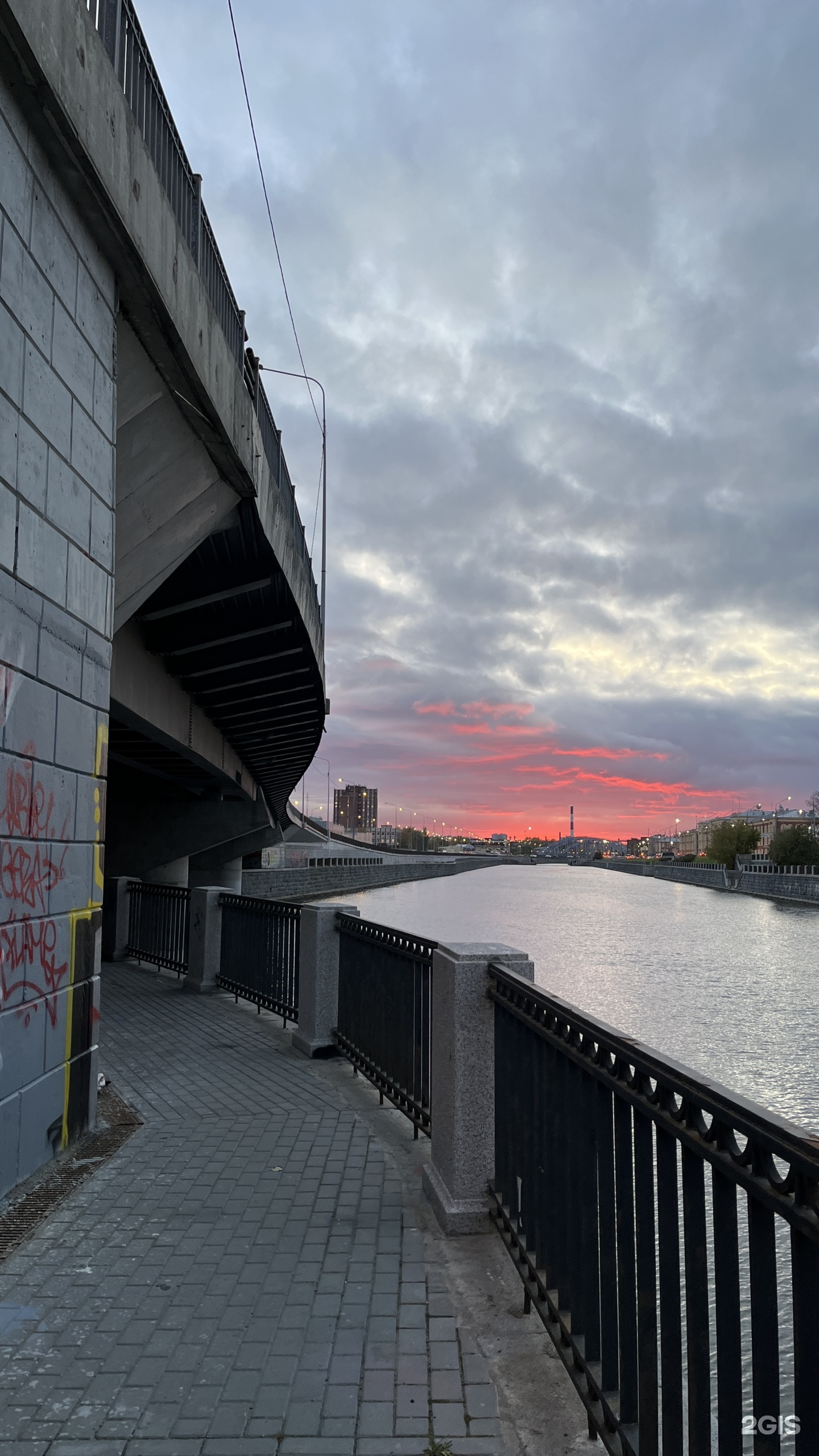 Улица Набережная Обводного канала в Санкт-Петербурге — 2ГИС