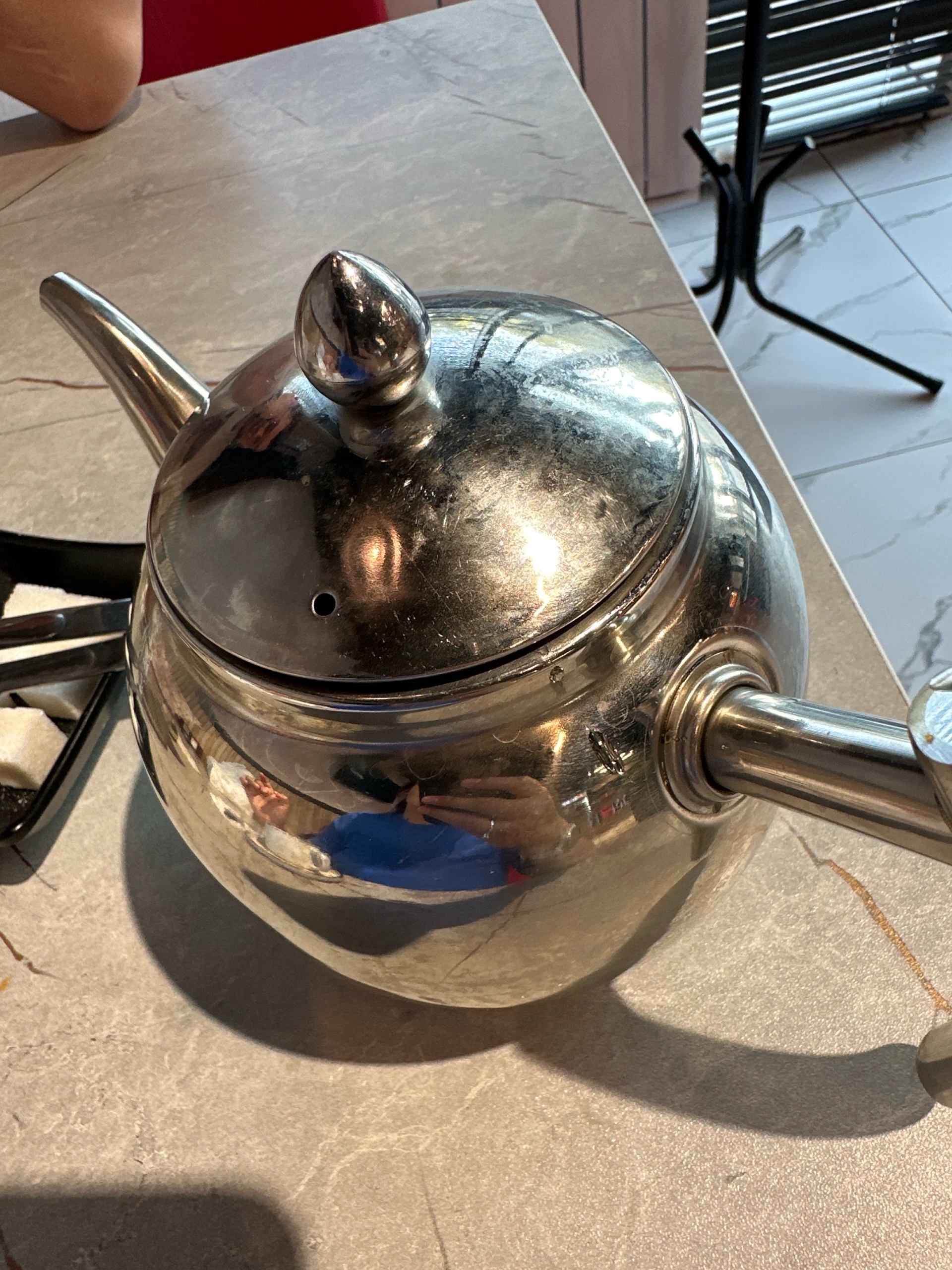 Фиб Халлиуэлл жалаңаш