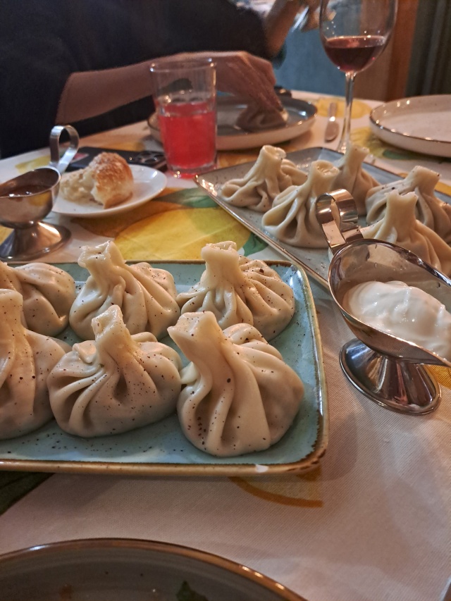 Ресейлік олигархтардың жалаңаш әйелдері