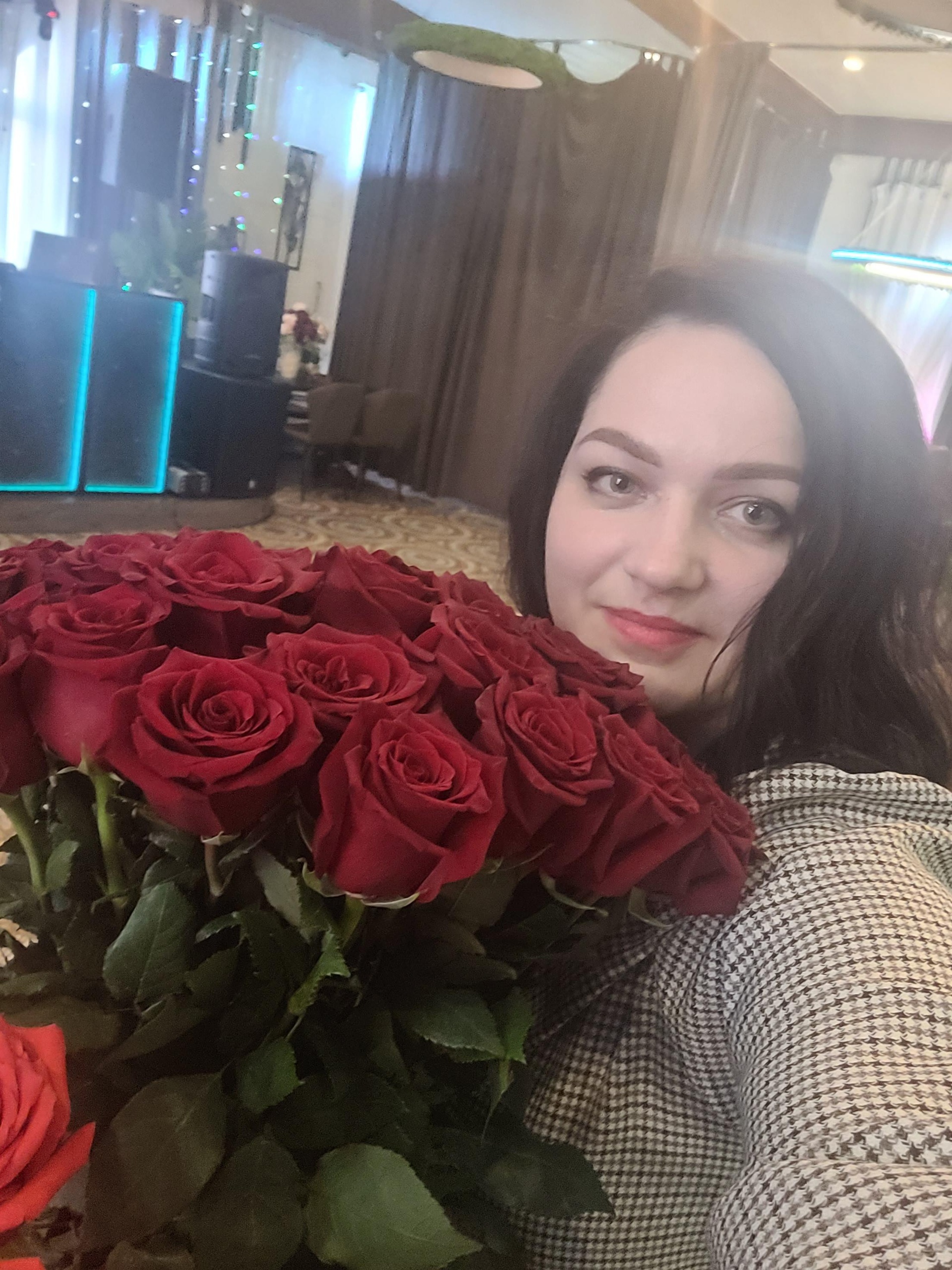 Royal Rose , Бегичева улица, 20, Норильск — 2ГИС