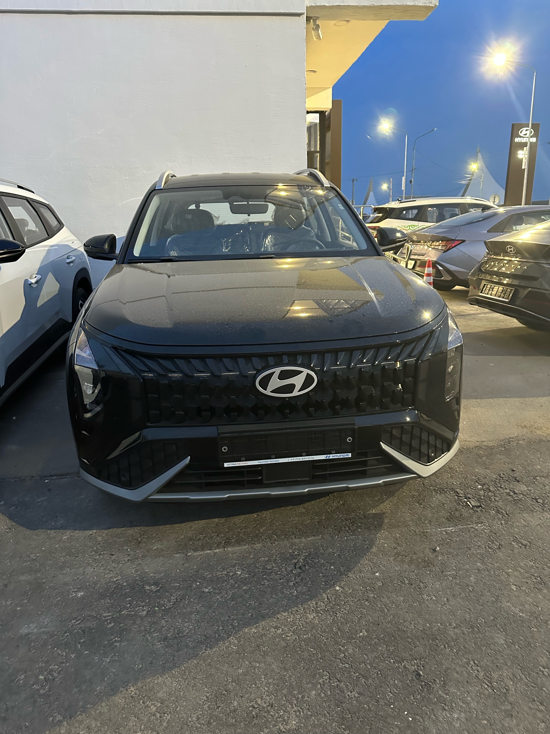 Ана мен бала секс комикс Орыс сантехник өз қожайынын жопу қаққан.