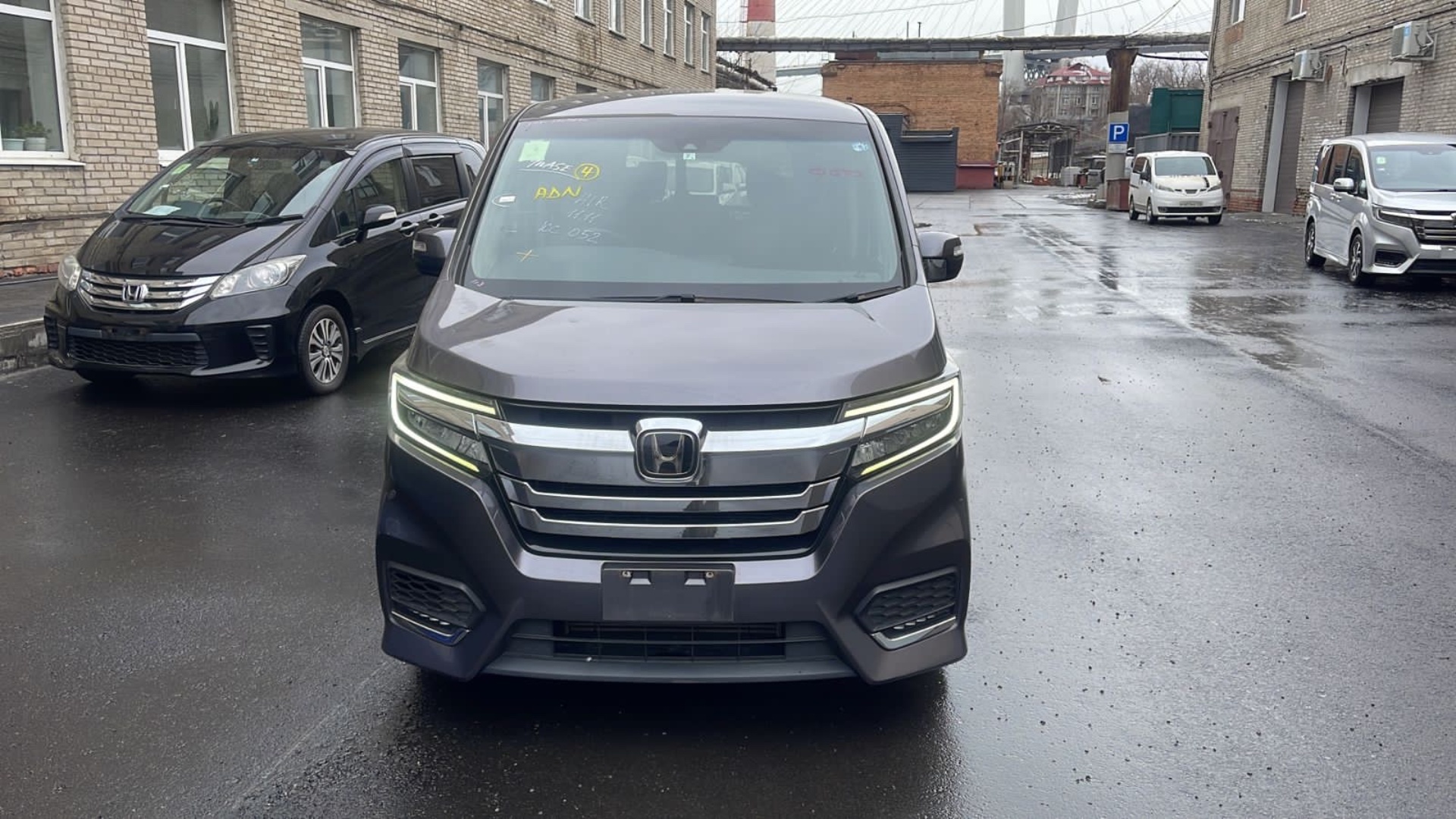 Доугун китайская архитектура. Японские автомобили. Транзитные номера японии. Япония транзит китай. Ford китай.