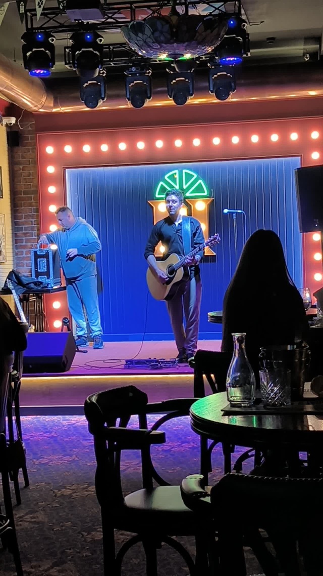 Суреттегі қисық әйелдер Порно секс GIF анимация